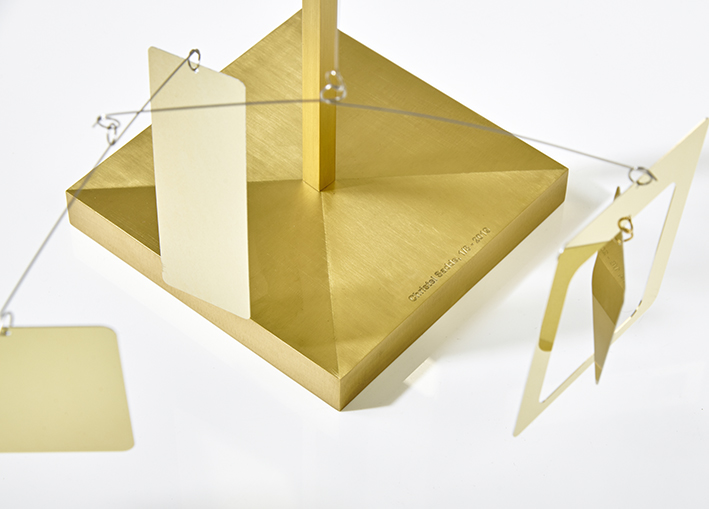 GRAND STABILE AVEC RECTANGLES